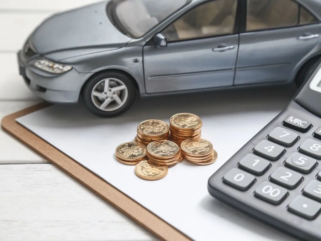 Save on Car Loan Interest Rates: How to choose between fixed vs. floating rates